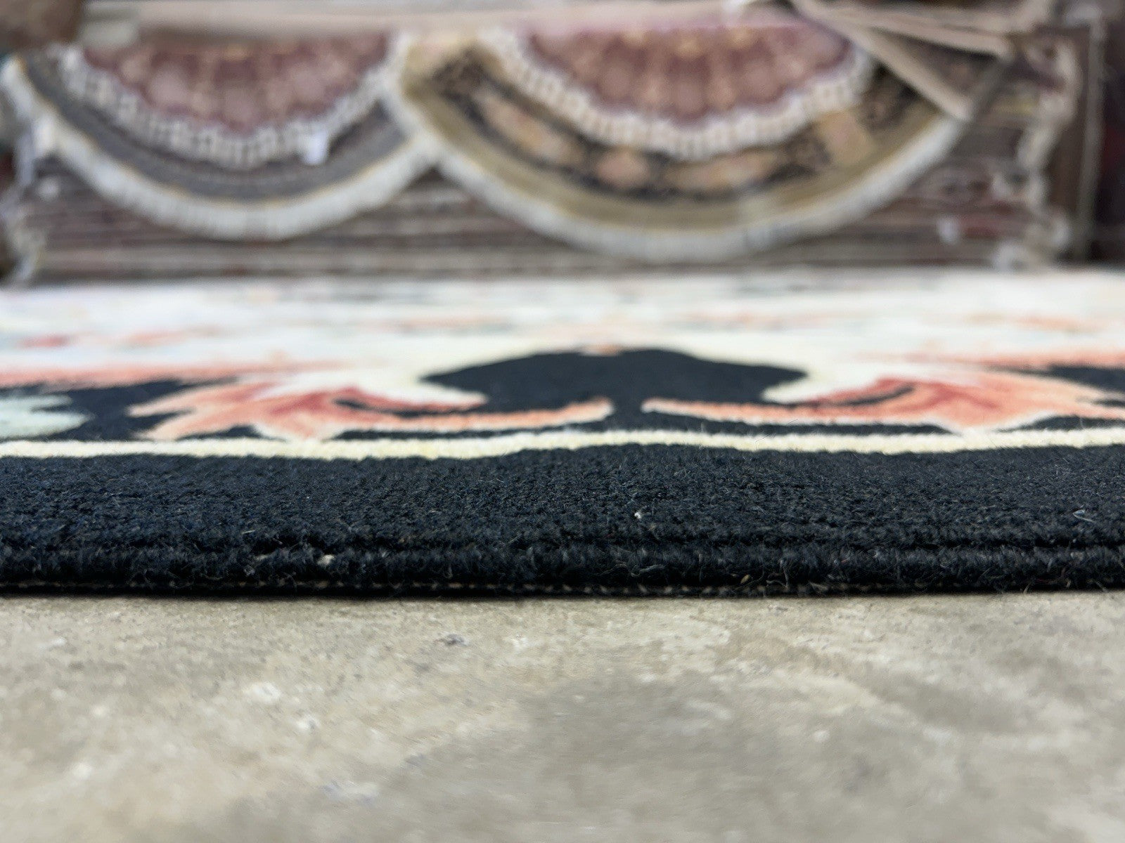 7’10”x9’6” Hand-Tufted 100% Wool Safavieh Area Rug - Carpet