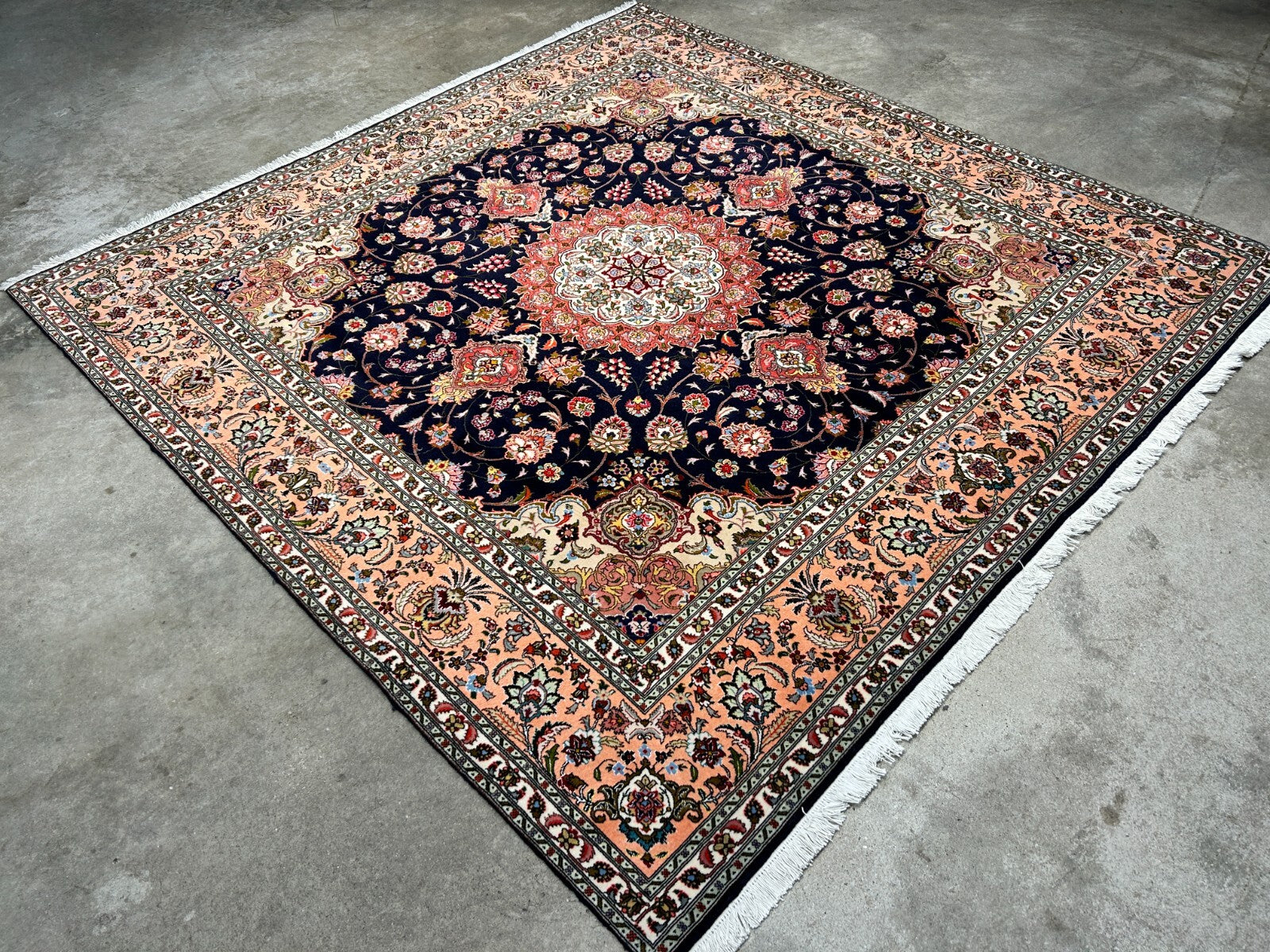 6'5"x6'7" Fine Hand-Knotted Wool & Silk Tabrize Rug - Area Carpet
