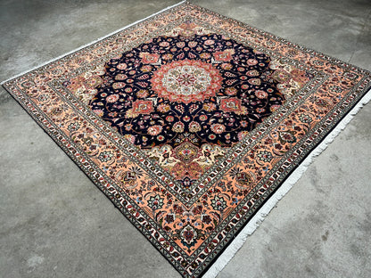 6'5"x6'7" Fine Hand-Knotted Wool & Silk Tabrize Rug - Area Carpet