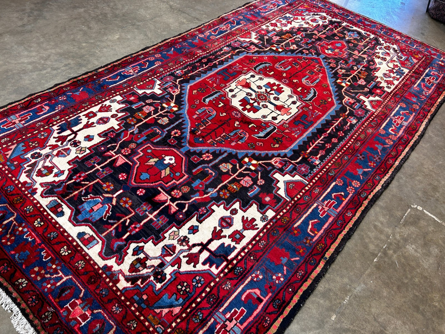 5'8" x 10'11" Hand-Knotted 100% Lamb Wool Pile Hamadane Area Rug - Carpet