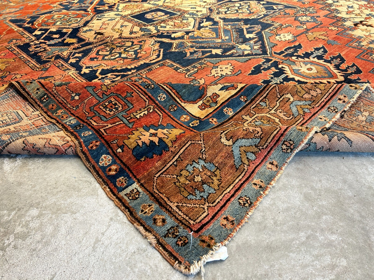 Collector Item - 9'8"x11'10 Antique Fine Wool Herize Serapy Hand-Knotted Rug