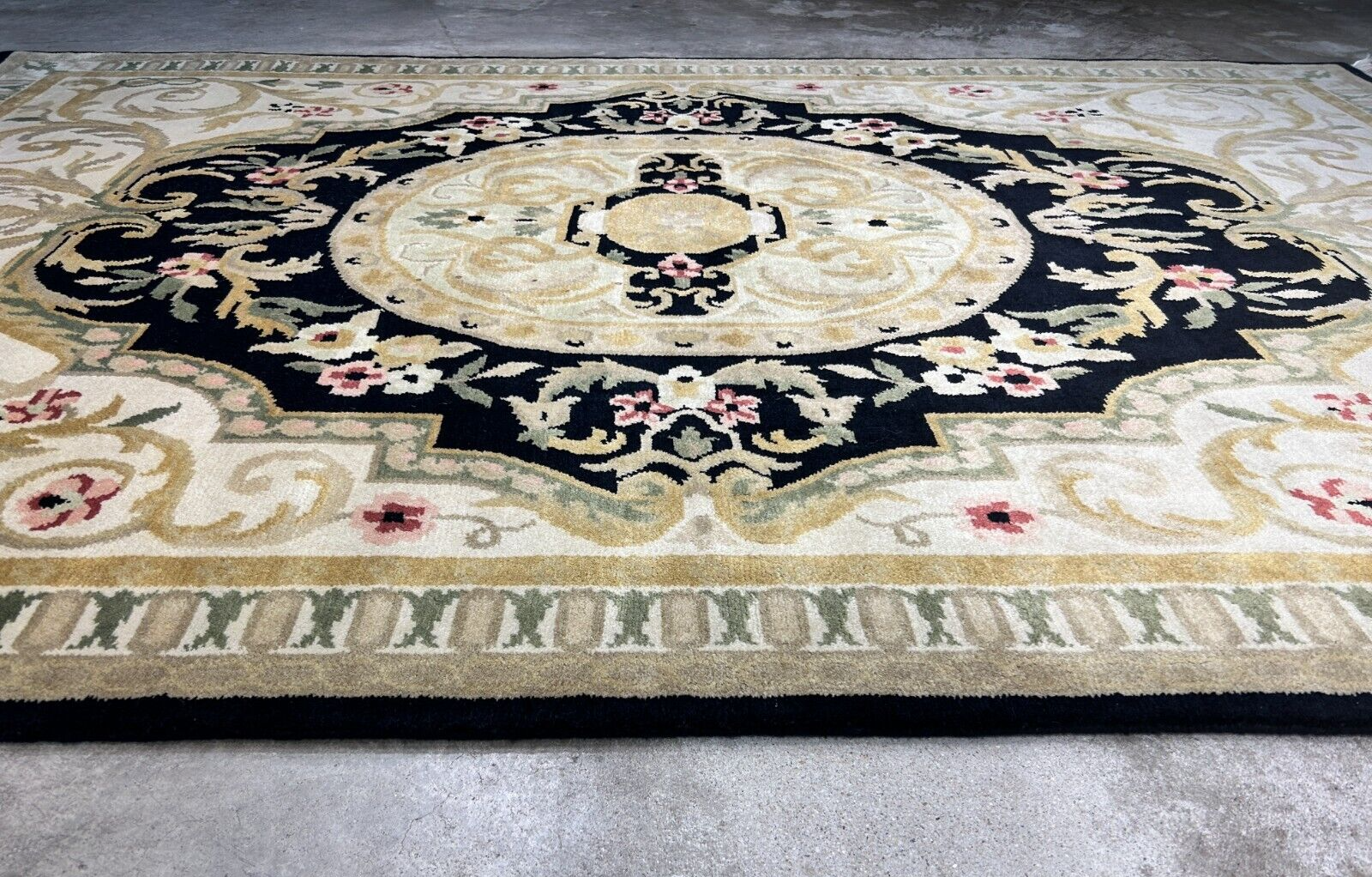 6'1"x9'2" Hand-Knotted 100% Wool Pile Aubusson Carpet - Area Rug