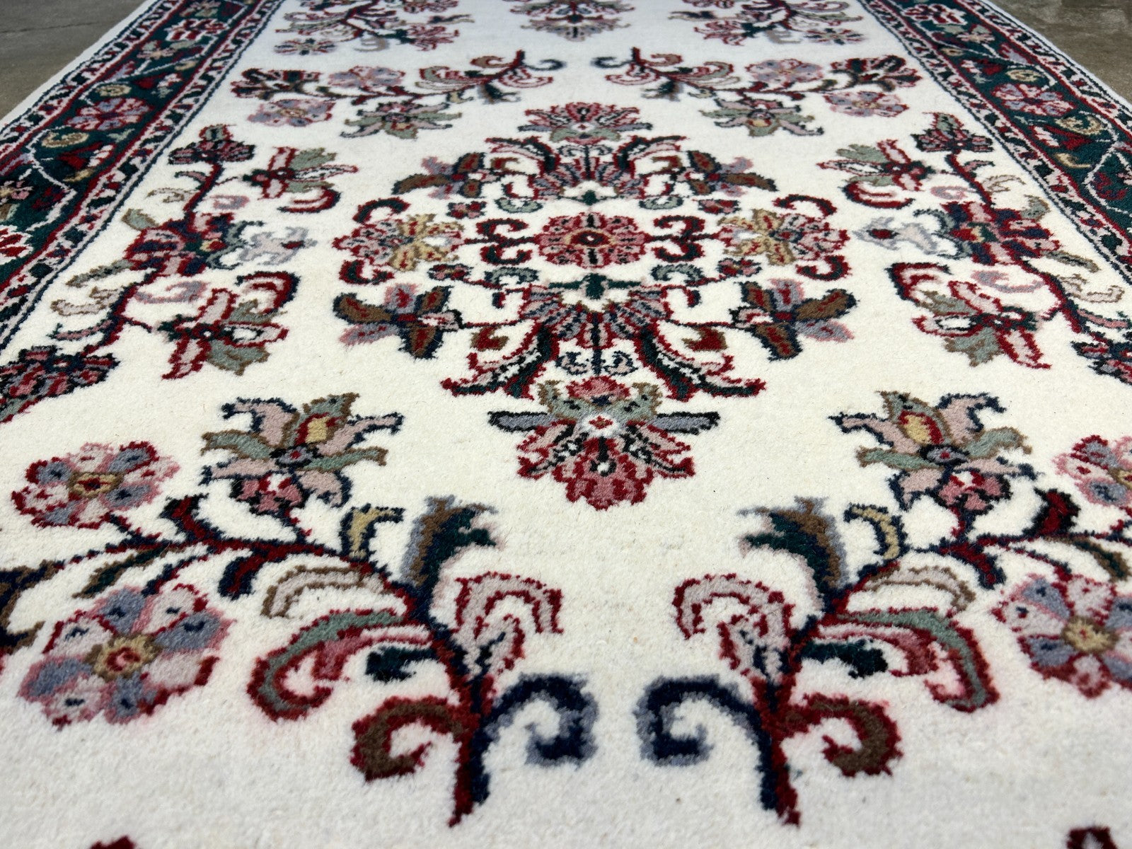 3'x5'1" Hand-Knotted 100% Wool Pile All-Over Kashane Design Area Rug