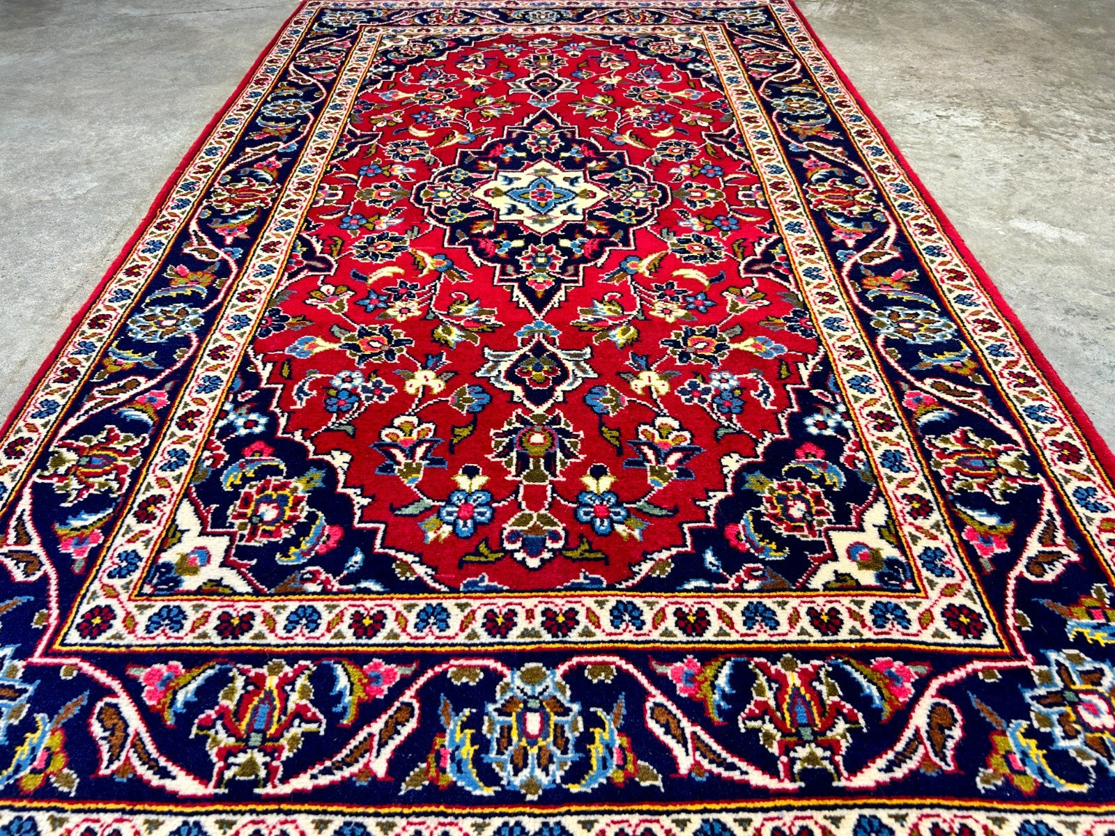 3'3"x5'6'' Hand-Knotted 100% Wool Persiane Kashane Area Rug