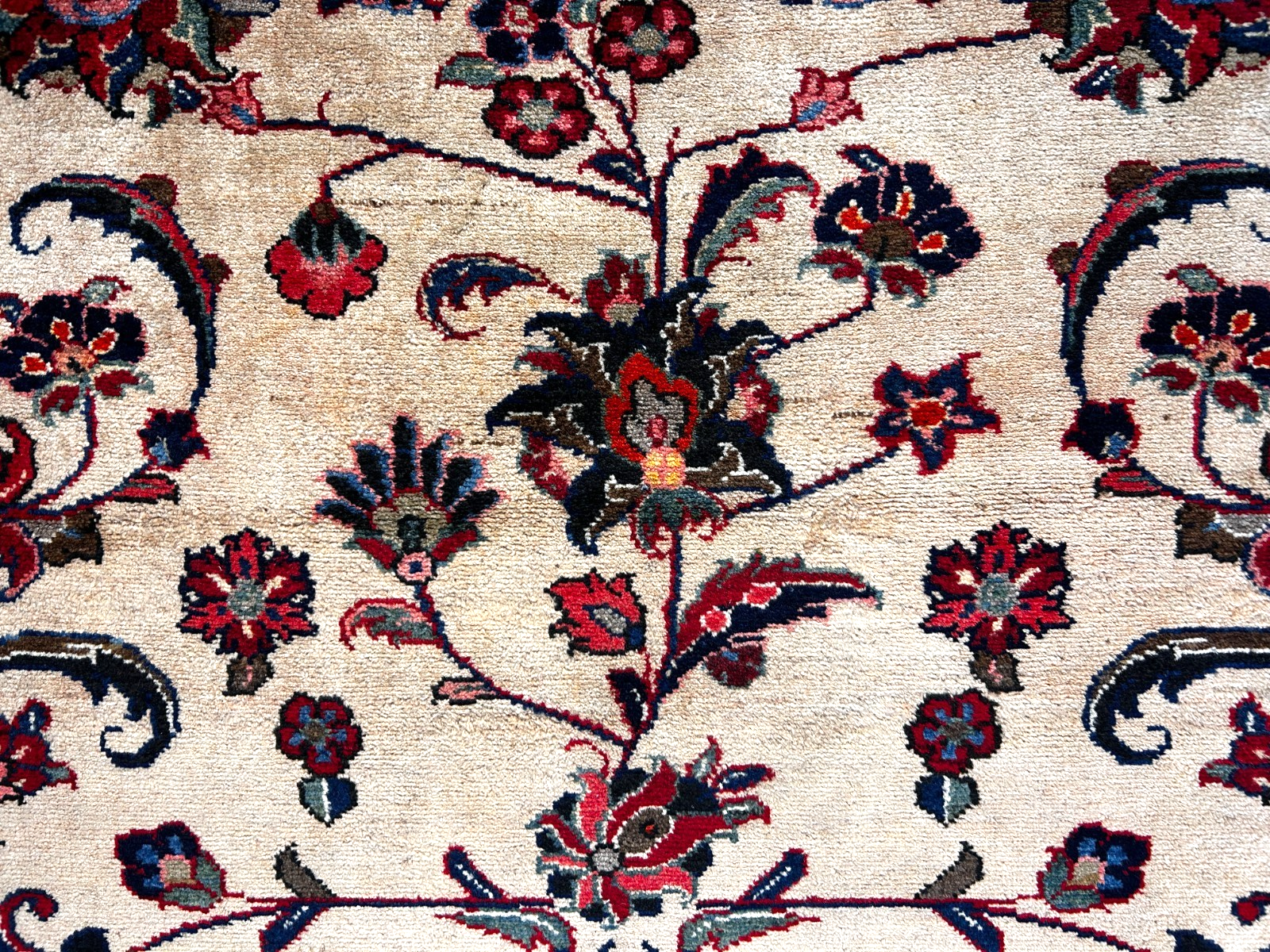 5'1" x 10'3" Hand-Knotted 100% Wool Pile Nahavande Area Rug - Carpet