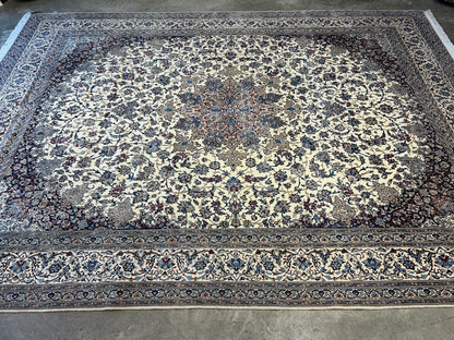 10'3"x14'1" Extra Fine Hand-Knotted Wool & Silk Naine Rug