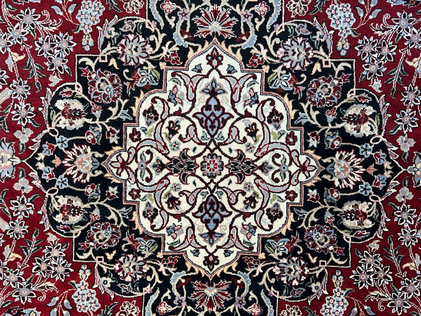 9'1"x12'4" Hand-Knotted 100% Wool Pile Oriental Rug