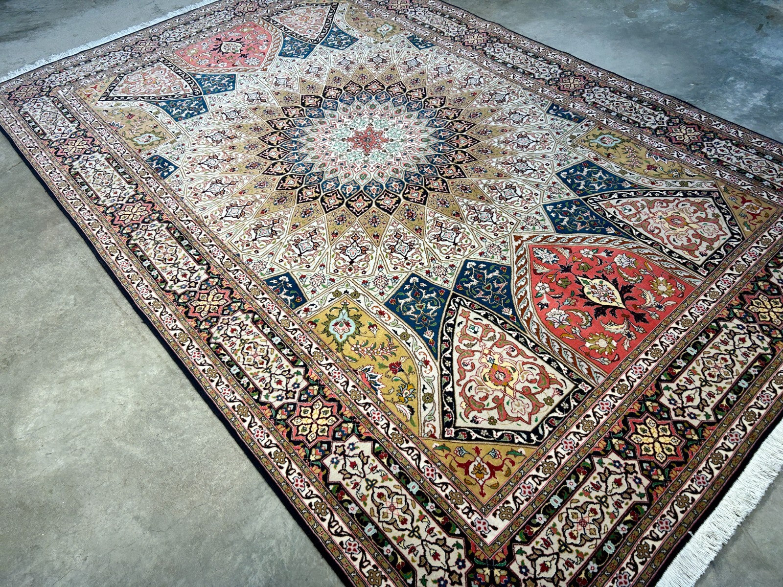 6'7"x10'2" Fine Hand-Knotted Wool & Silk Tabrize Dome Design Rug - Area Carpet