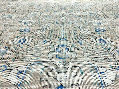 9'8"x12'5" Hand-Knotted 100% Wool Pile Herize Rug