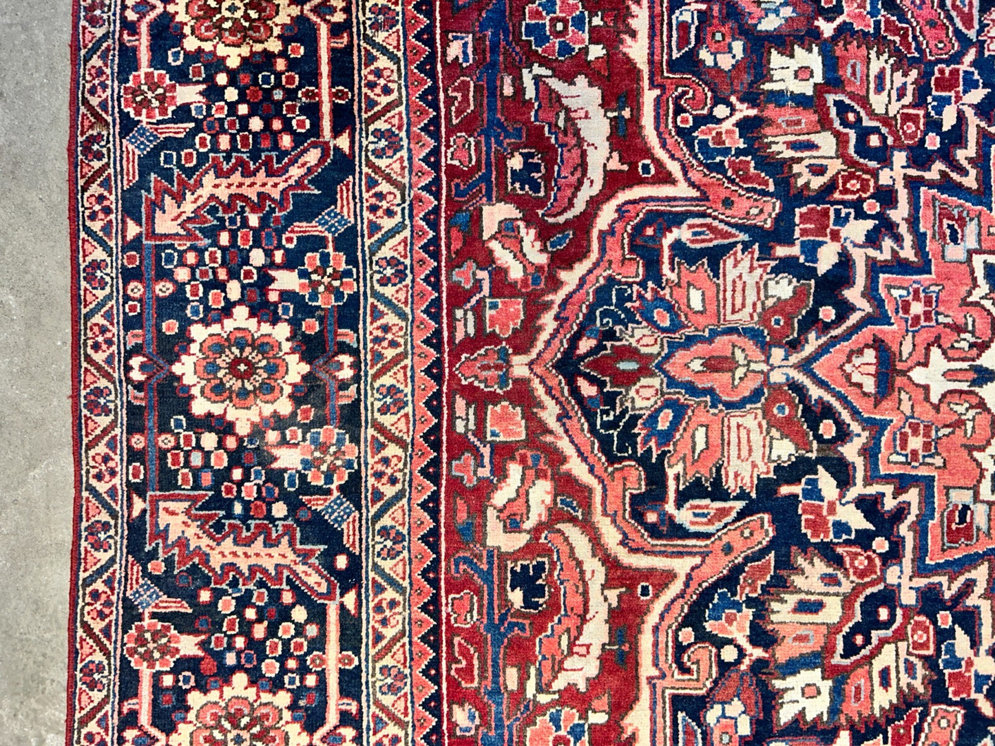 8'5"x11'9" Hand-Knotted 100% Wool Pile Herize Rug