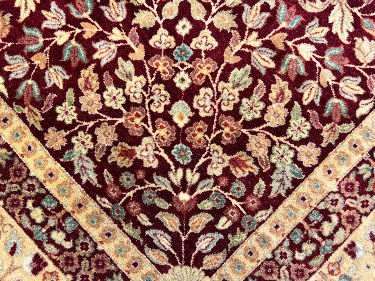 9'x12' Hand-Knotted 100% Lamb Wool Pile Persiane Design Carpet - Area Rug