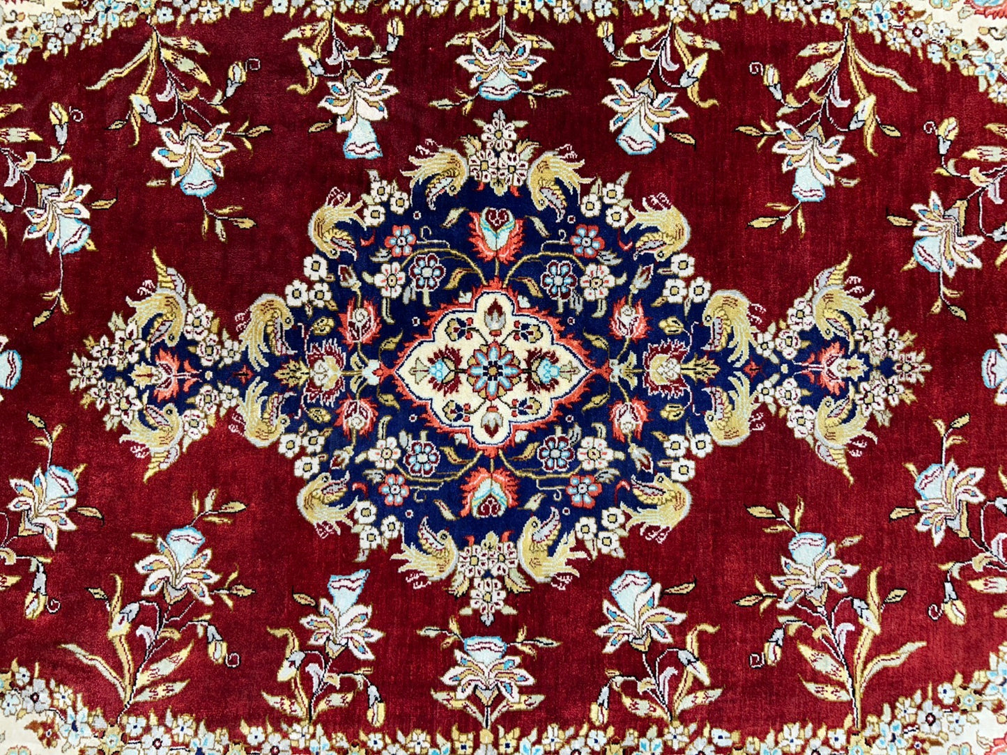 3'3"x5' Exquisite Fine Hand-Knotted 100% Silk Qume Area Rug