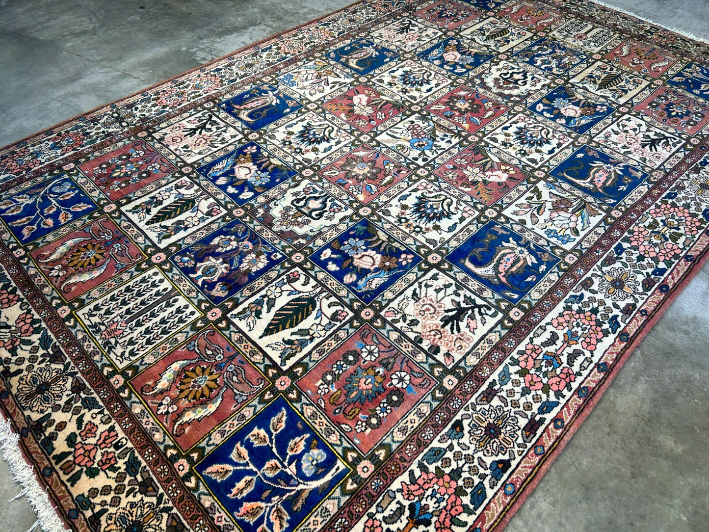 6'6"x10'0" Hand-Knotted 100% Lamb Wool Bakhtiarie Carpet - Area Rug