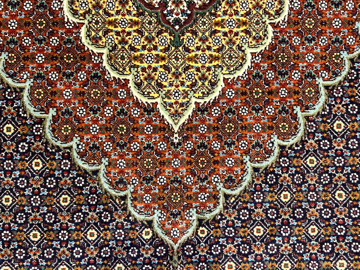 6'8"x10'3" Fine Hand-Knotted Wool & Silk Blend Tabrize Mahi Carpet - Area Rug