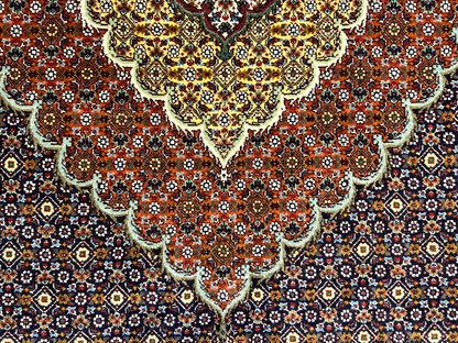 6'8"x10'3" Fine Hand-Knotted Wool & Silk Blend Tabrize Mahi Carpet - Area Rug