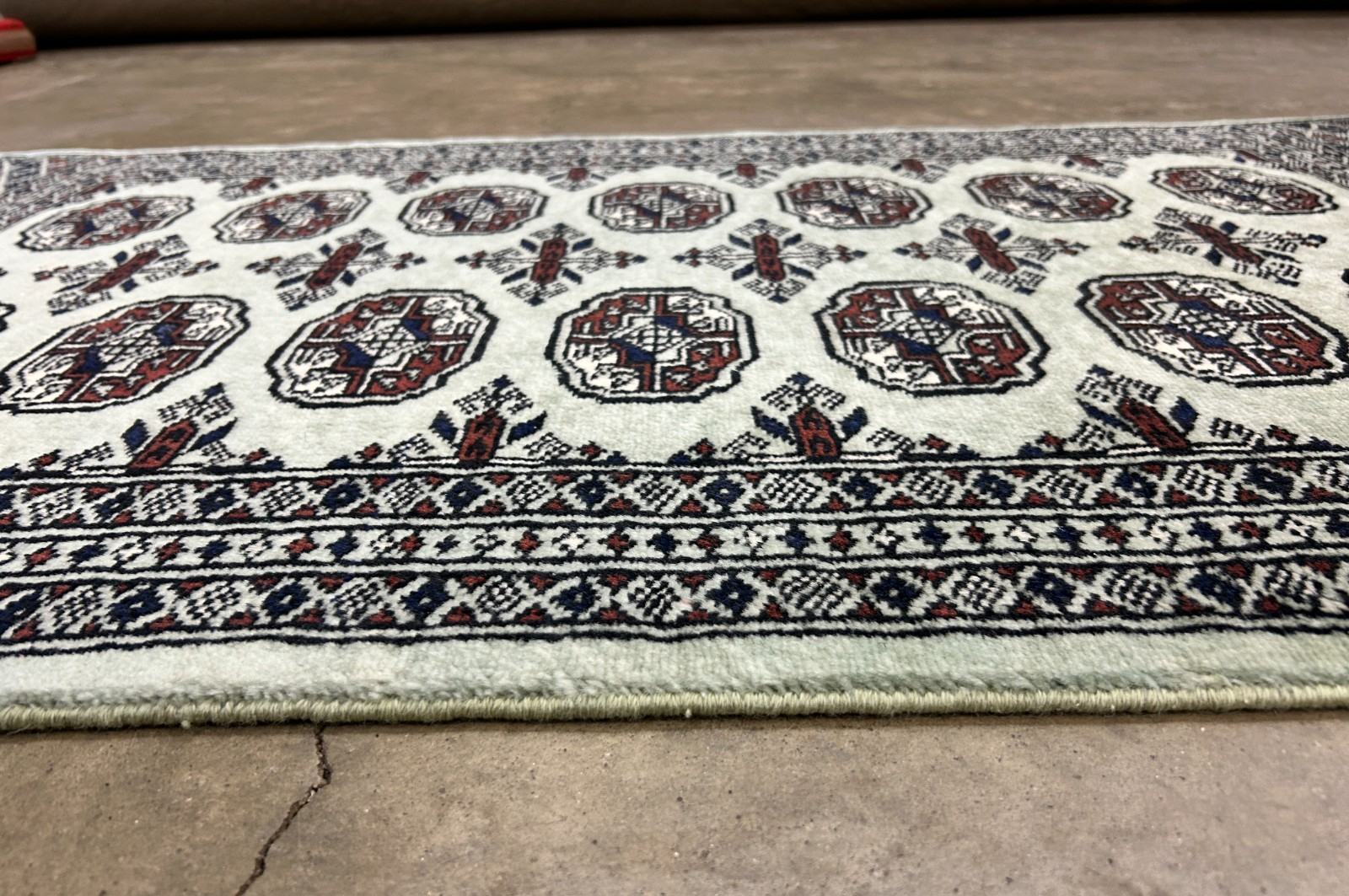 2'7"x4'2" Hand-Knotted 100% Wool Pile Bokhara Rug