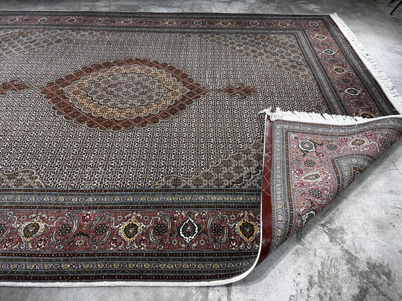 8'3"x11'1" Hand-Knotted Silk & Wool Tabrize Fish Style  Rug - Carpet