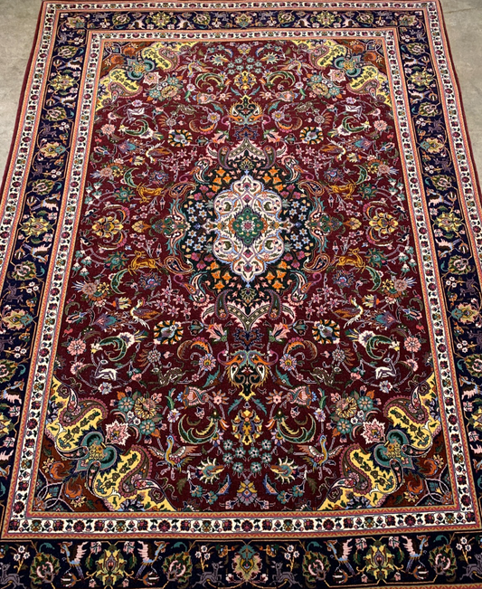 4'9"x6'10" Very Fine Hand-Knotted Wool & Silk Blend Tabrize Carpet - Area Rug