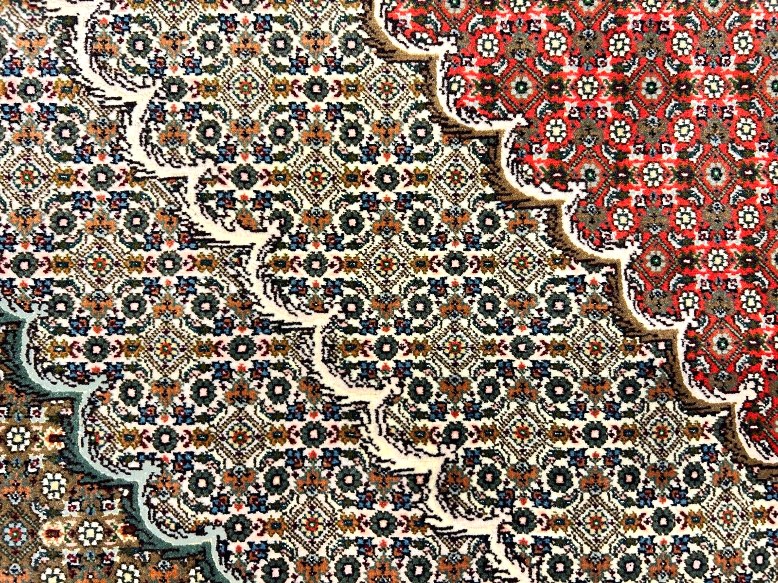 6'6"x9'6" Fine Hand-Knotted Wool & Silk Blend Tabrize Mahi Carpet - Area Rug