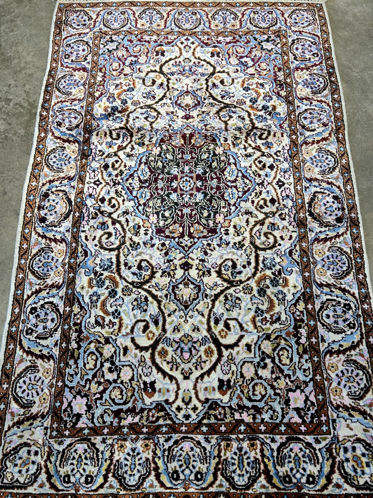 3'x5' Hand-Knotted 100% Kashmiri Silk Oriental Rug
