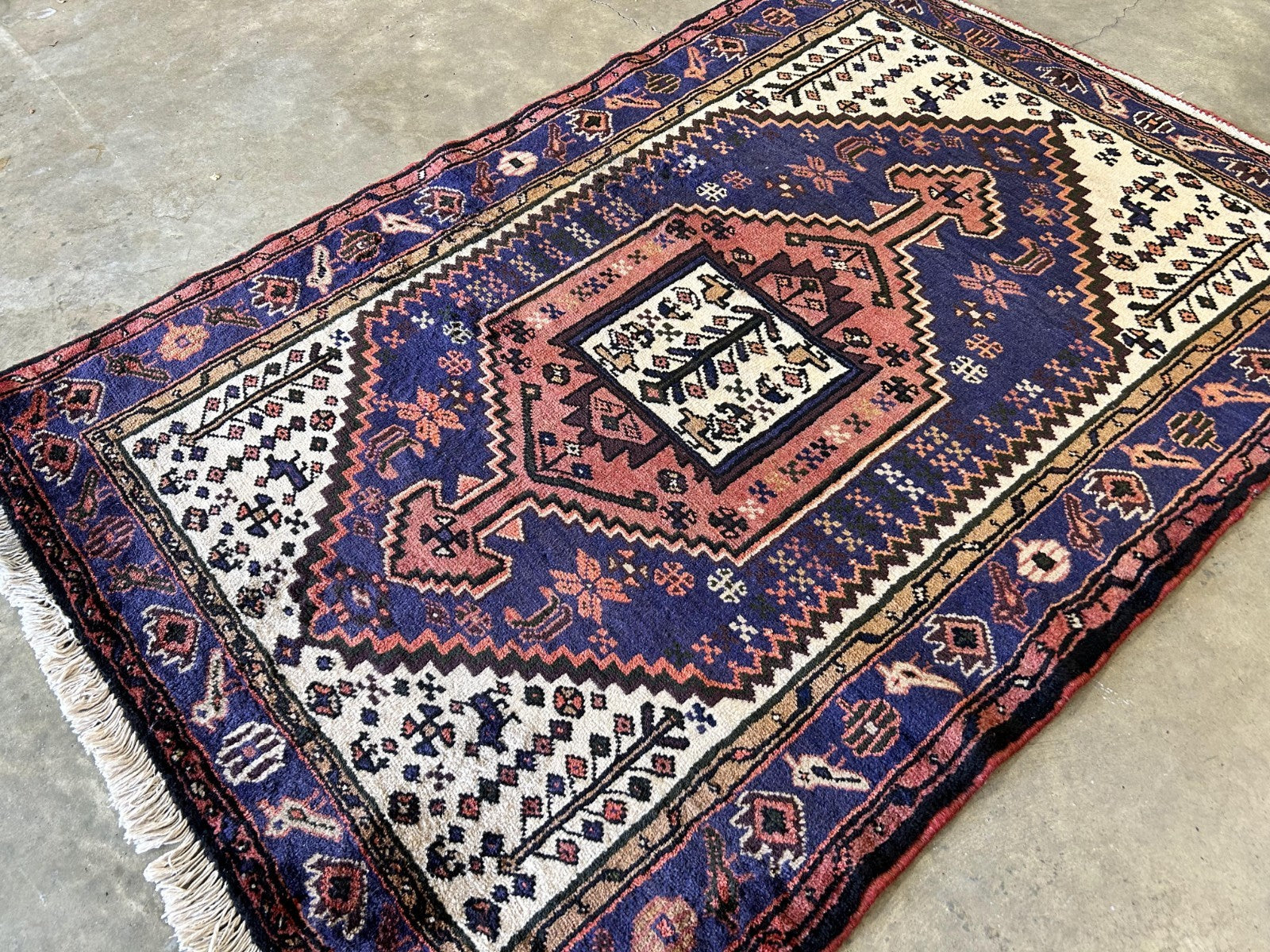 3'4"x5' Hand-Knotted 100% Wool Pile Herize Area Rug - Carpet