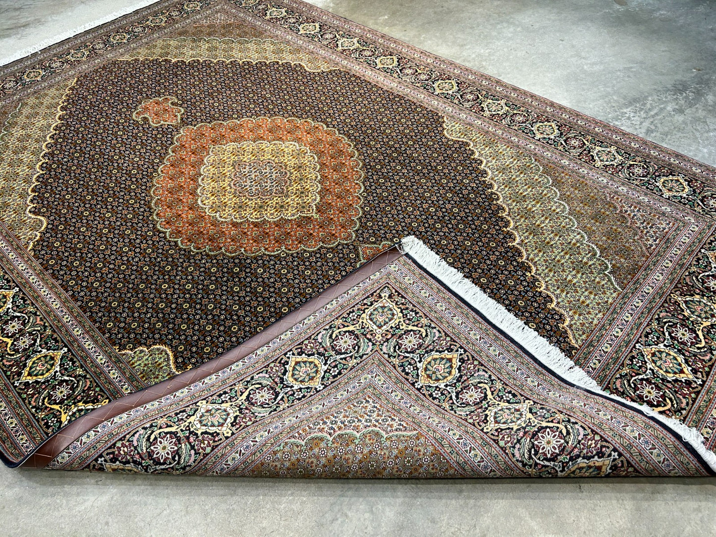 6'8"x10'2" Fine Hand-Knotted Wool & Silk Oriental Tabrize Rug - Area Carpet