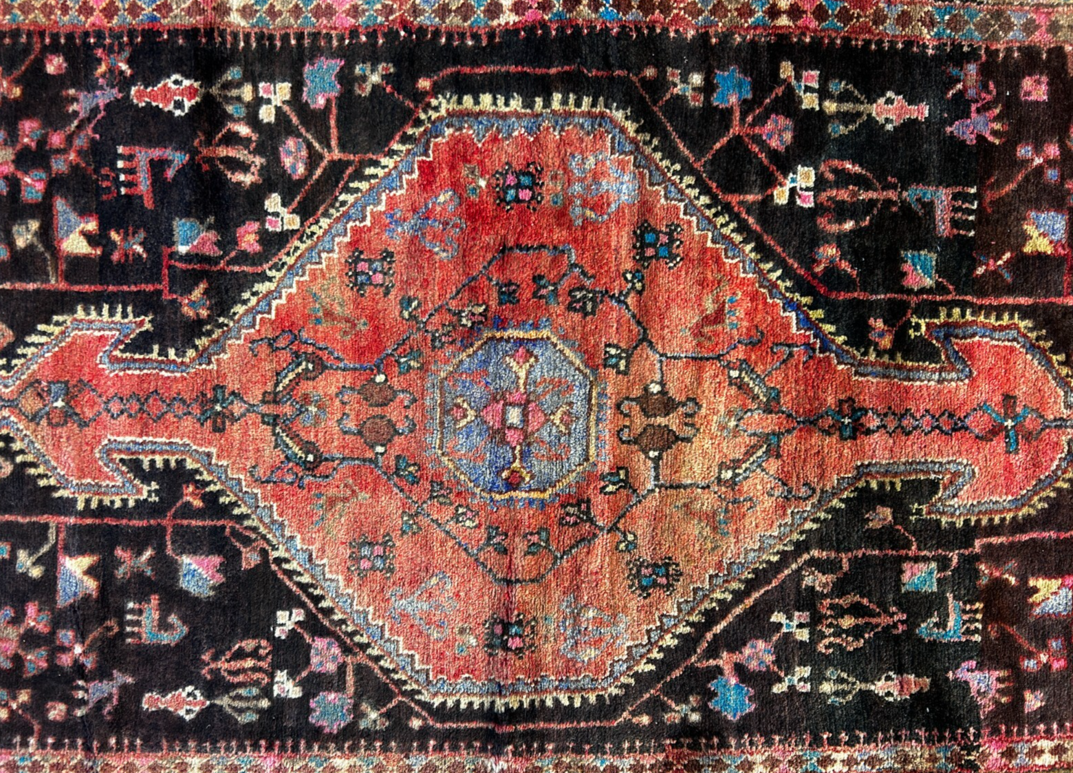 4'10" x 9'7" Hand-Knotted 100% Wool Carpet - Nahavande Area Rug