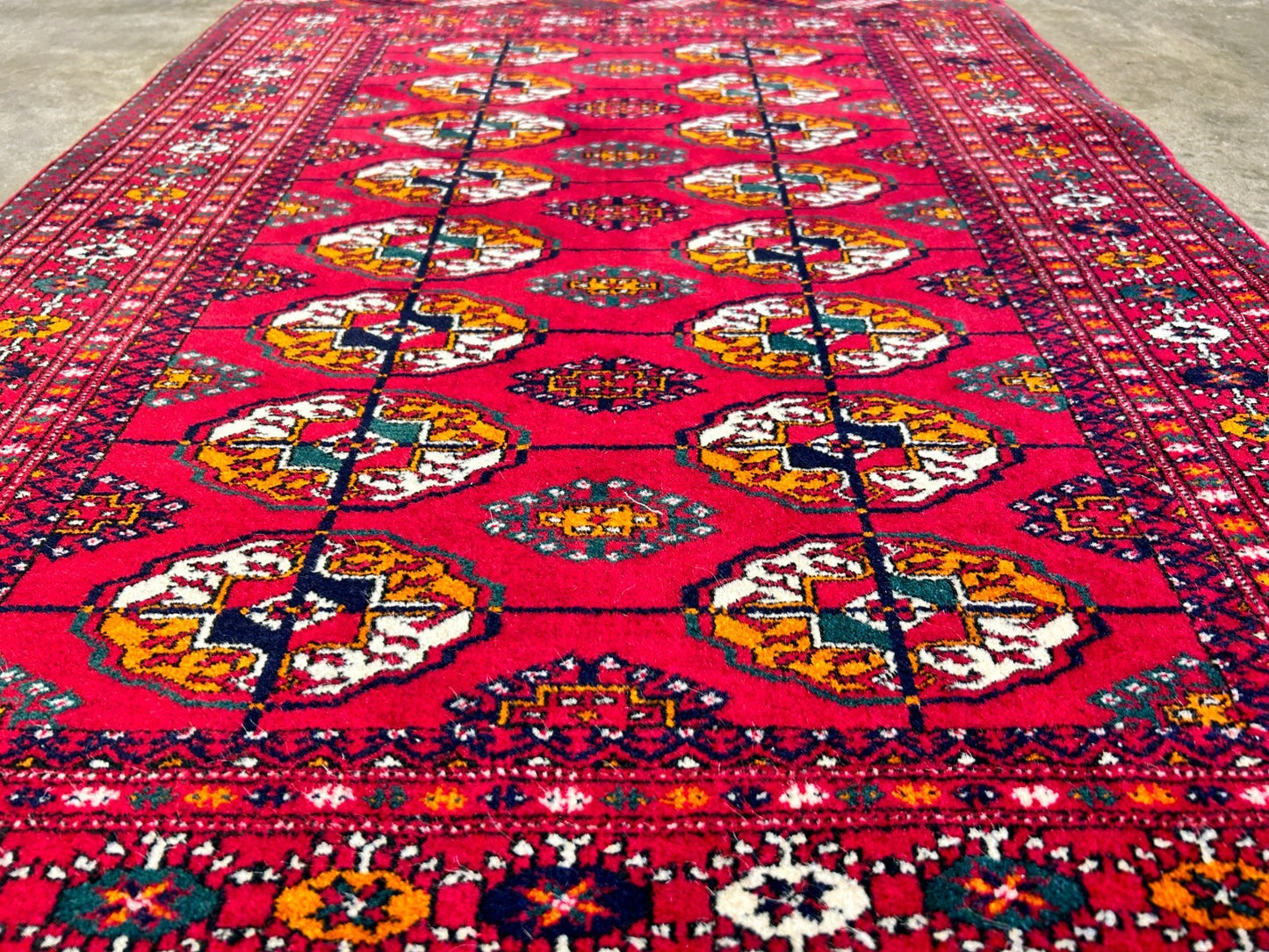 2'8"x3'10" Hand-Knotted 100% Wool Pile Bokhara Rug