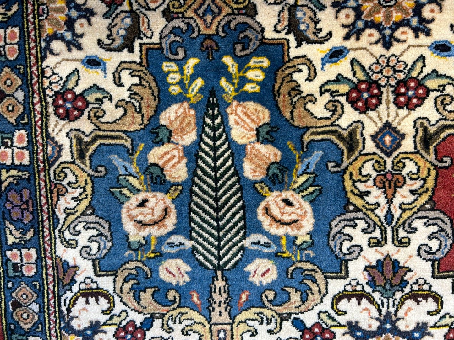 6'10"x10'2" Hand-Knotted 100% Lamb Wool Bakhtiarie Carpet - Area Rug