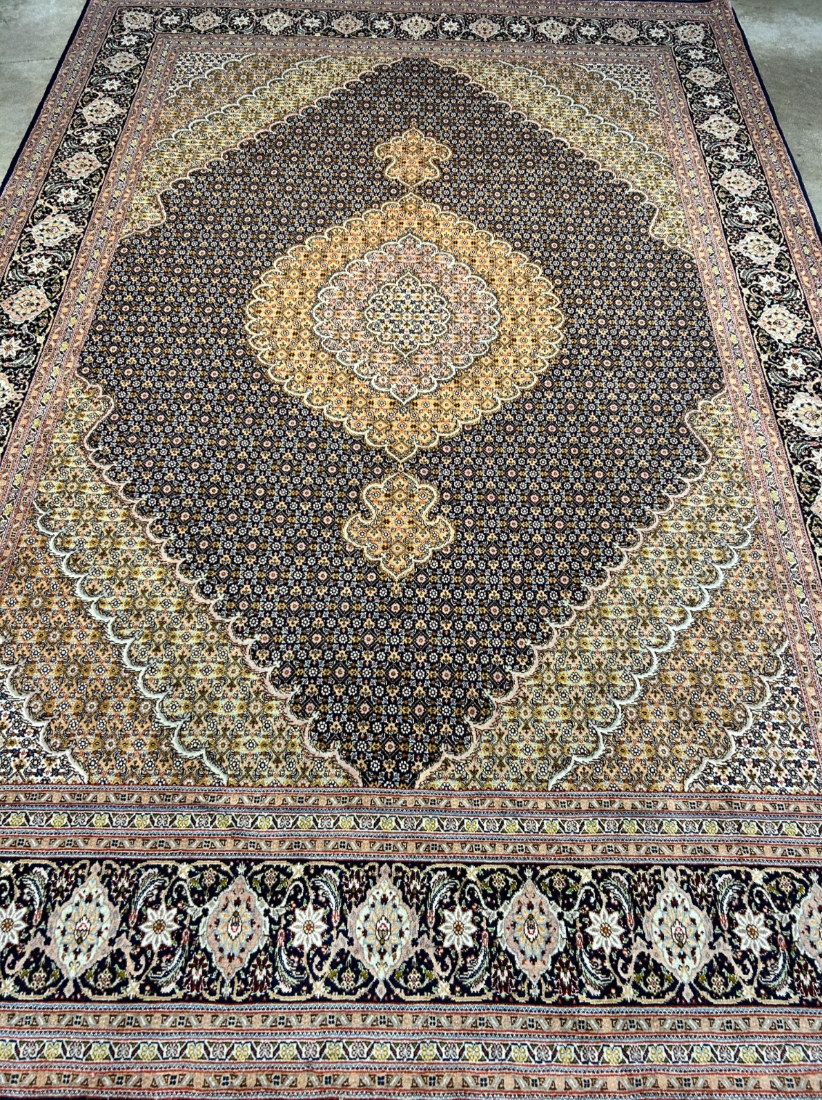 6'7"x9'9" Fine Hand-Knotted Wool & Silk Oriental Tabrize Rug - Area Carpet