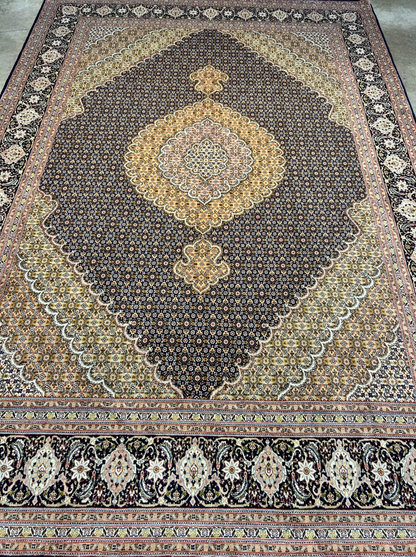 6'7"x9'9" Fine Hand-Knotted Wool & Silk Oriental Tabrize Rug - Area Carpet