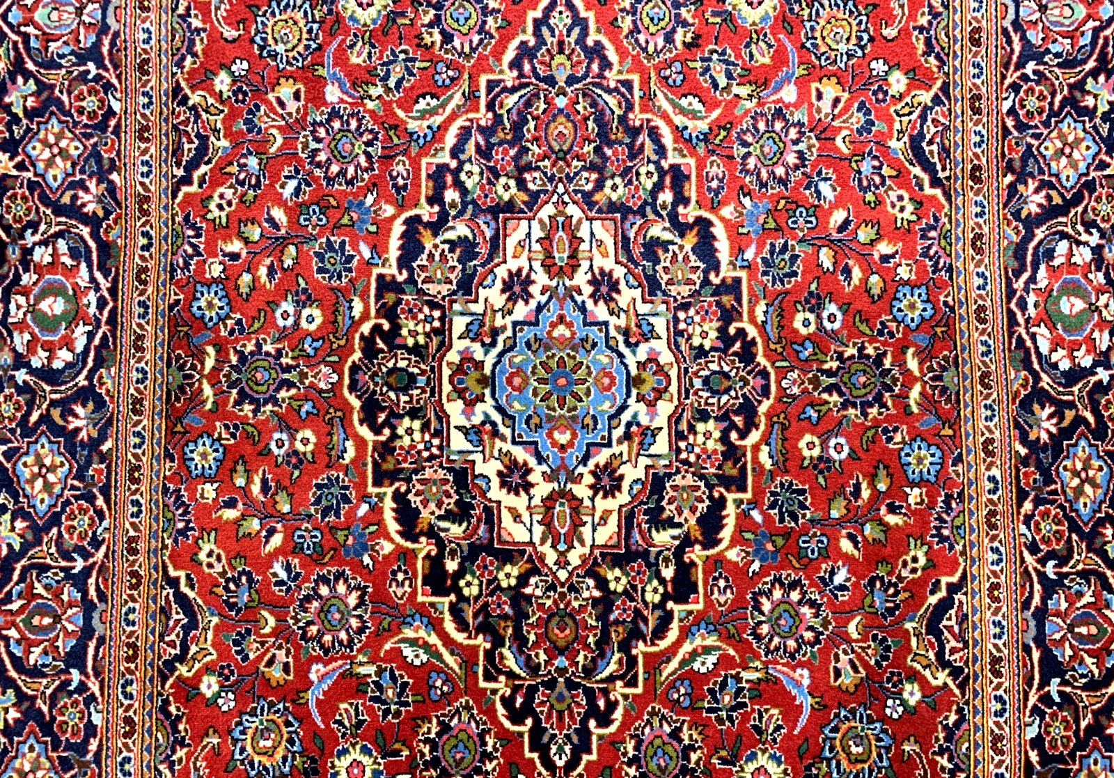 4'6" x 7'6'' Very Fine Lamb Wool Hand-Knotted 100% Wool Carpet - Kashane Rug