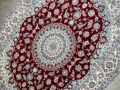 5'3"x7'3" Fine Hand-Knotted Wool & Silk Blend Naine Carpet - Area Rug