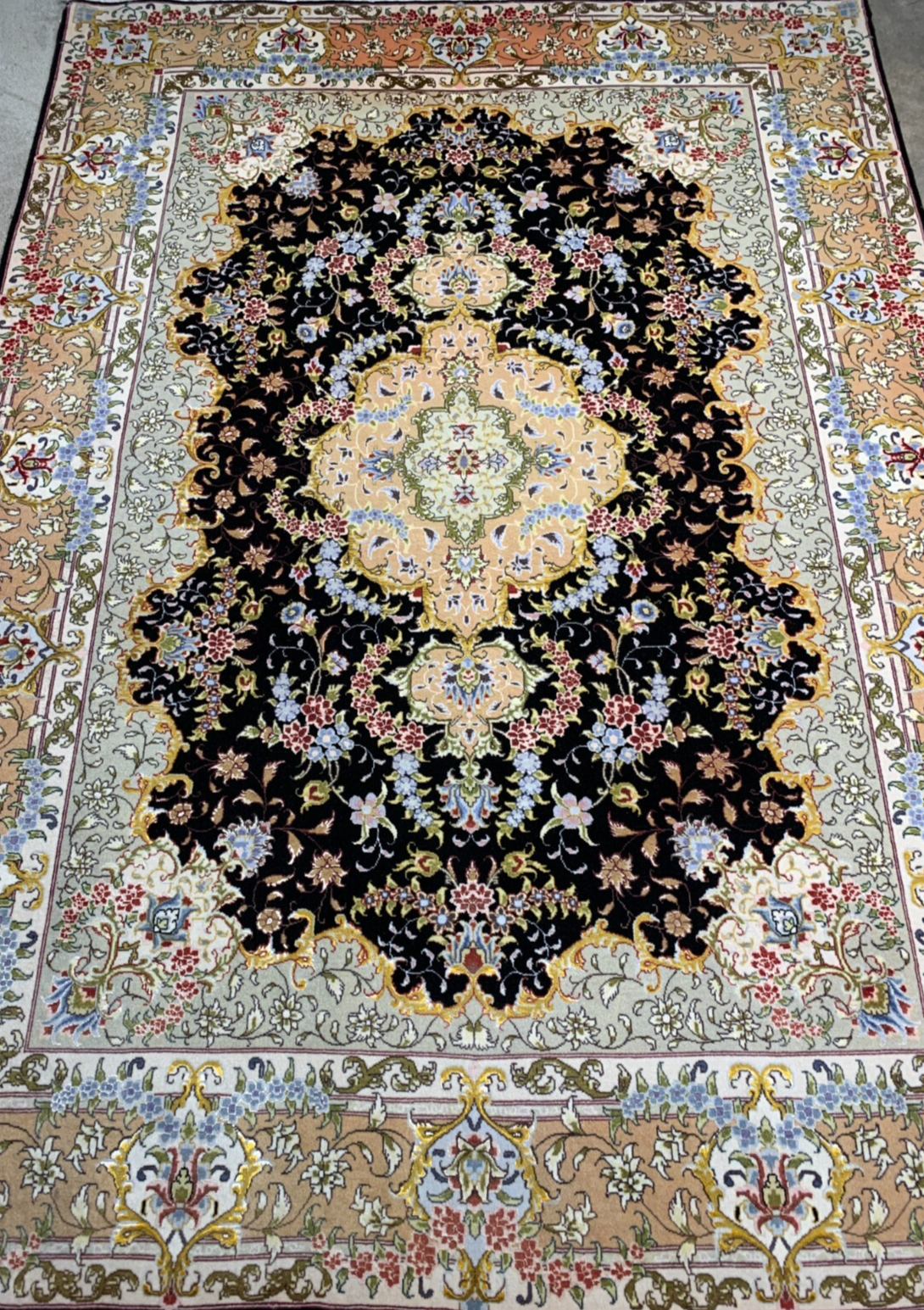 5'1"x7'1" Very Fine Hand-Knotted Wool & Silk Blend Tabrize Carpet - Area Rug