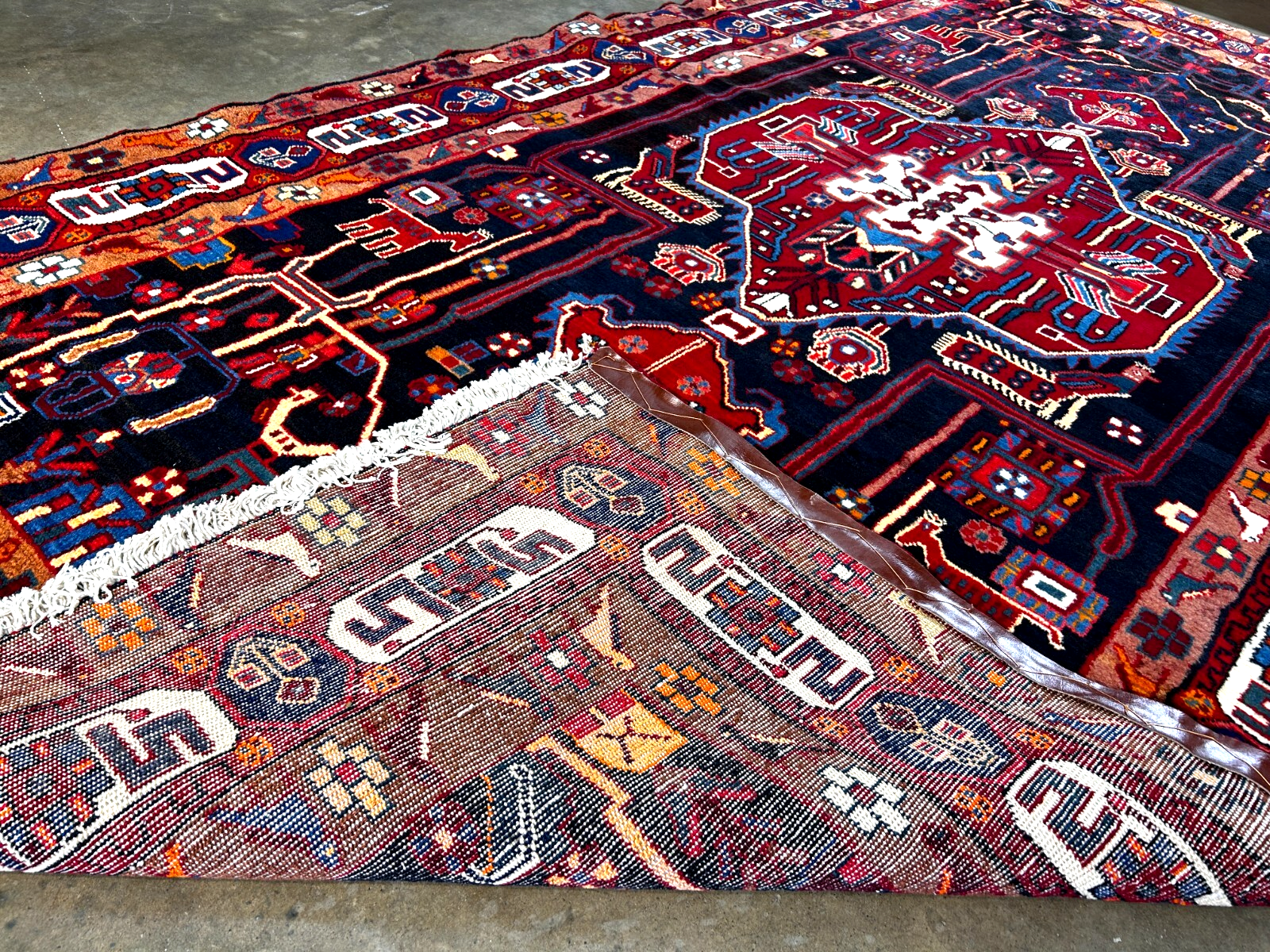 5'5" x 10'4'' Hand-Knotted 100% Lamb Wool Carpet - Nahavande Area Rug