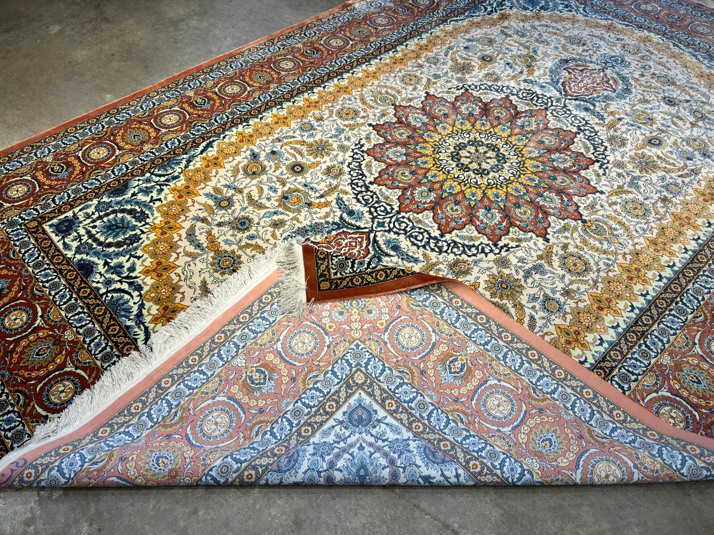 7'3"x10'7" Exquisite Extra-Fine Hand-Knotted 100% Silk Qume Carpet - Area Rug