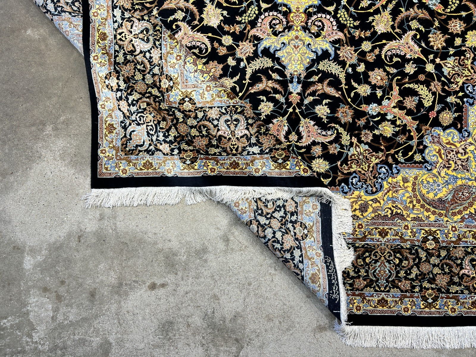 6'6"x10' Exquisite Hand-Knotted 100% Silk Qume Rug