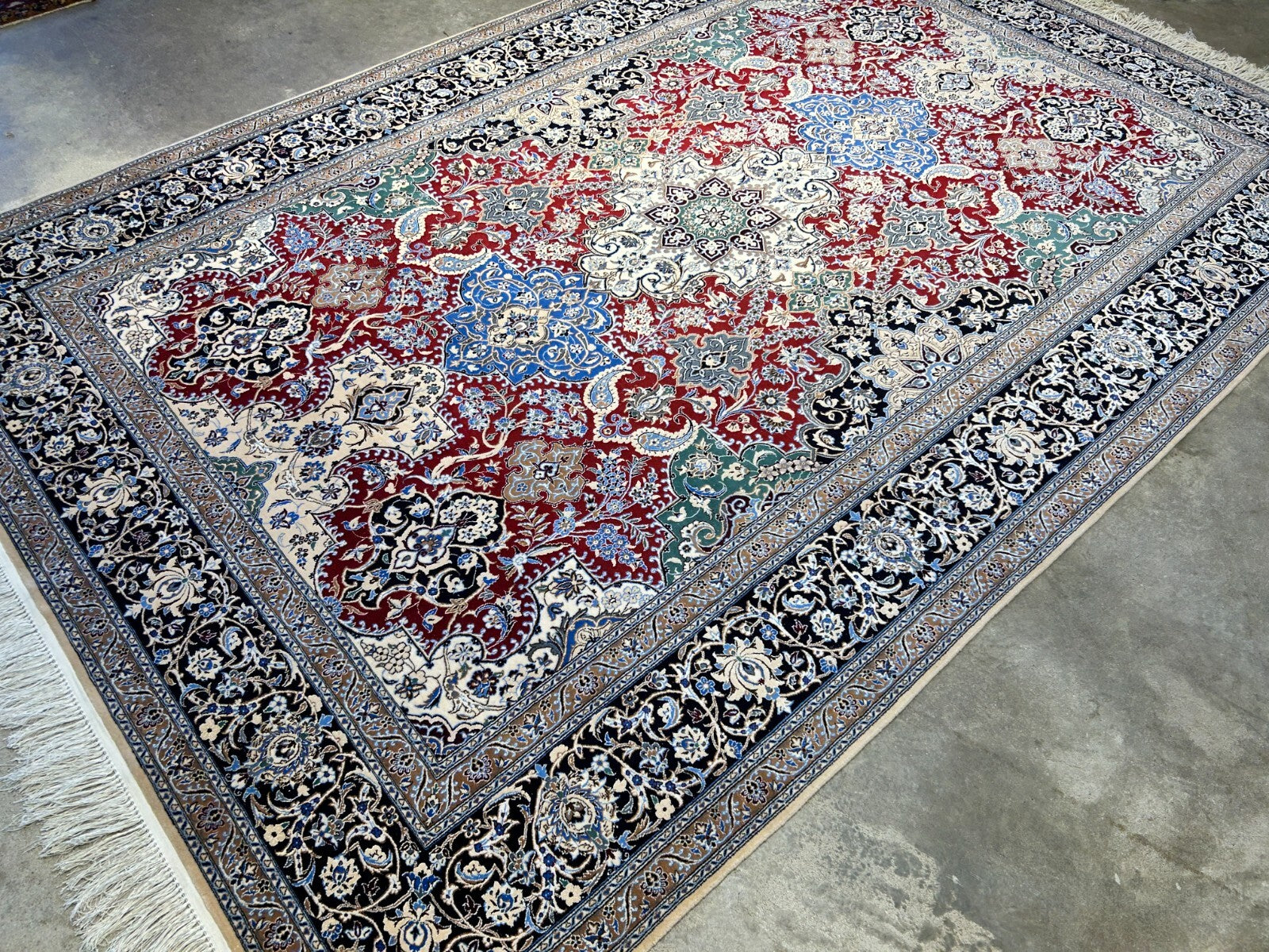 6'8"x10' Very Fine Hand-Knotted Wool & Silk Naine Rug - Area Carpet