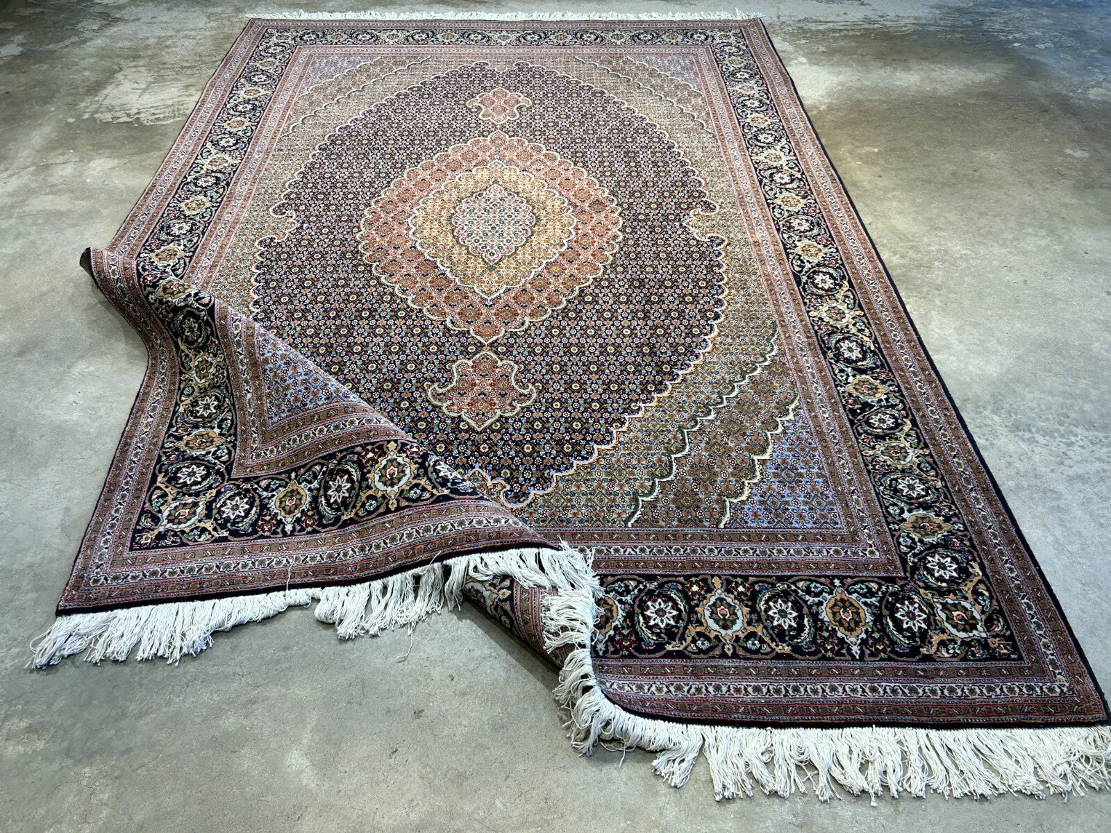 6'8"x9'8" Fine Hand-Knotted Wool & Silk Oriental Tabrize Rug - Area Carpet