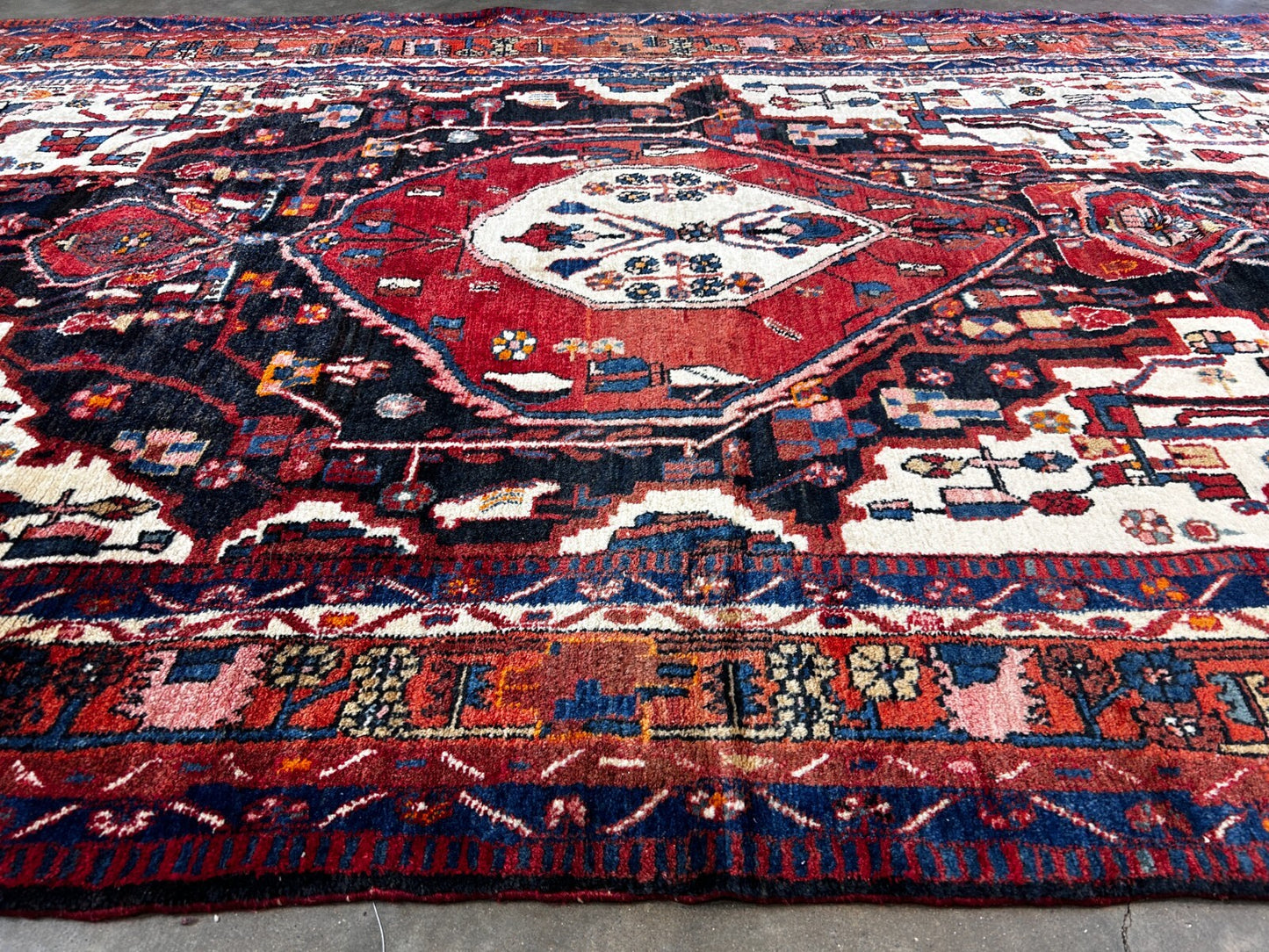 5'1" x 10'10'' Hand-Knotted 100% Lamb Wool Carpet - Nahavande Area Rug