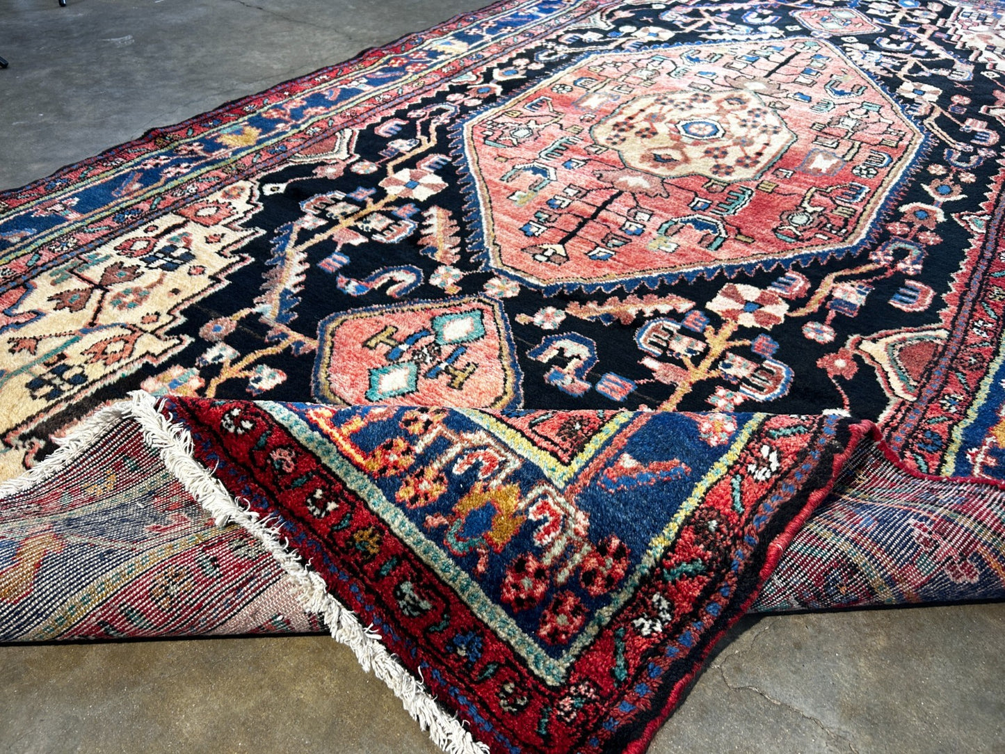 5'4" x 10'9" Hand-Knotted 100% Wool Pile Nahavande Area Rug - Carpet