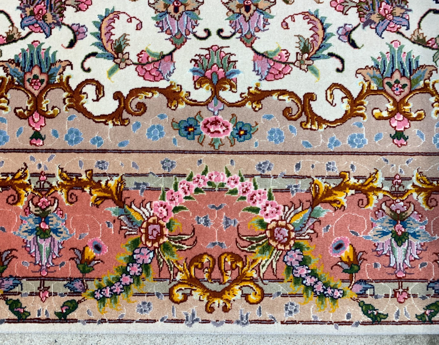 4'11"x6'9" Very Fine Hand-Knotted Wool & Silk Blend Tabrize Rug