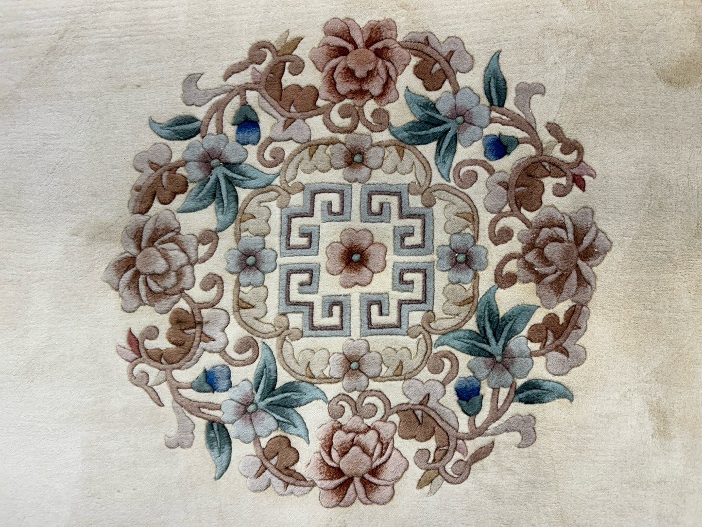 7’10”x10’1” Hand-Knotted 100% Wool Pile Oriental Area Rug - Carpet