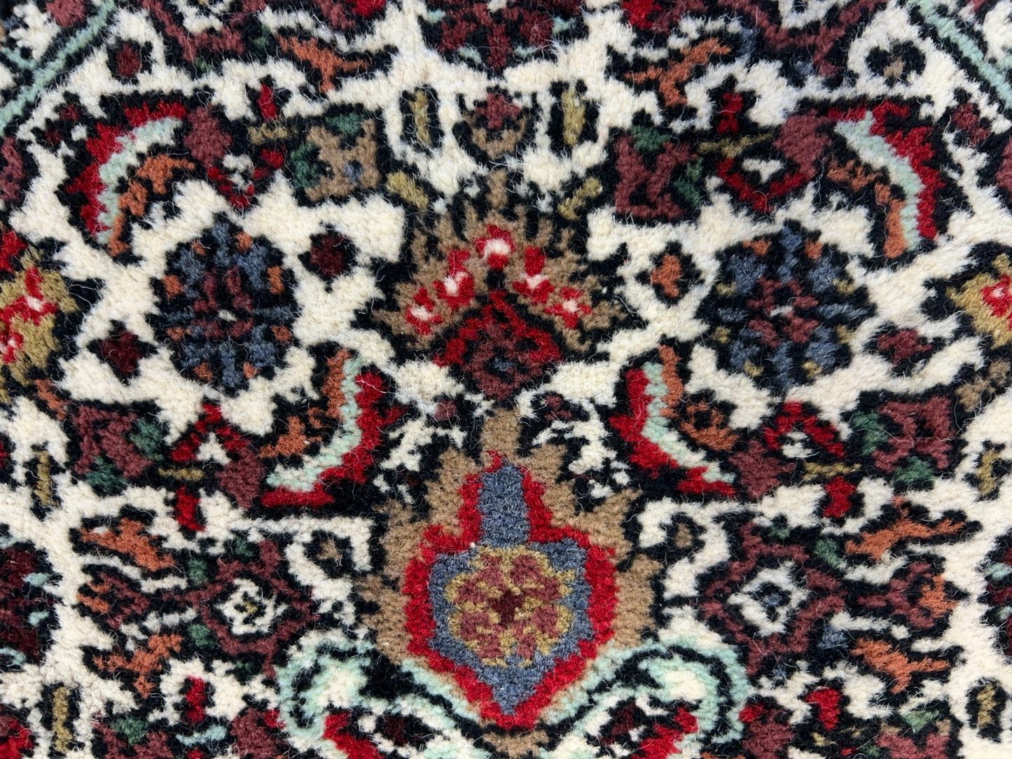 3'10"x5'10" Hand-Knotted 100% Wool Pile Indobijar Area Rug - Carpet