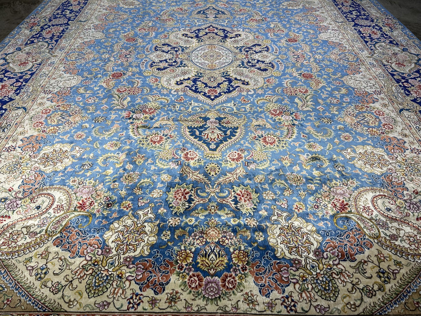 6'x9' Exquisite Hand-Knotted 100% Silk Oriental Rug