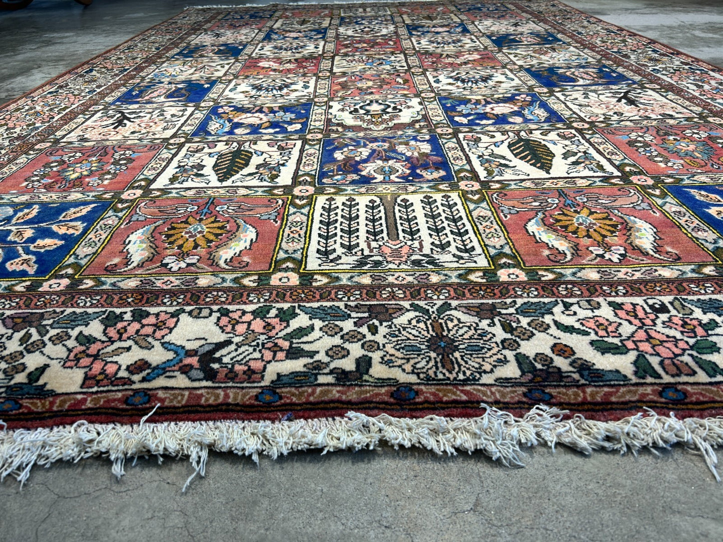 6'6"x10'0" Hand-Knotted 100% Lamb Wool Bakhtiarie Carpet - Area Rug