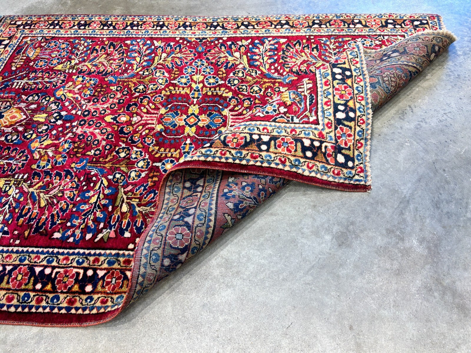 Collector Antique - 3'4"x5'1" Hand-Knotted 100% Wool Pile Sarouke Rug