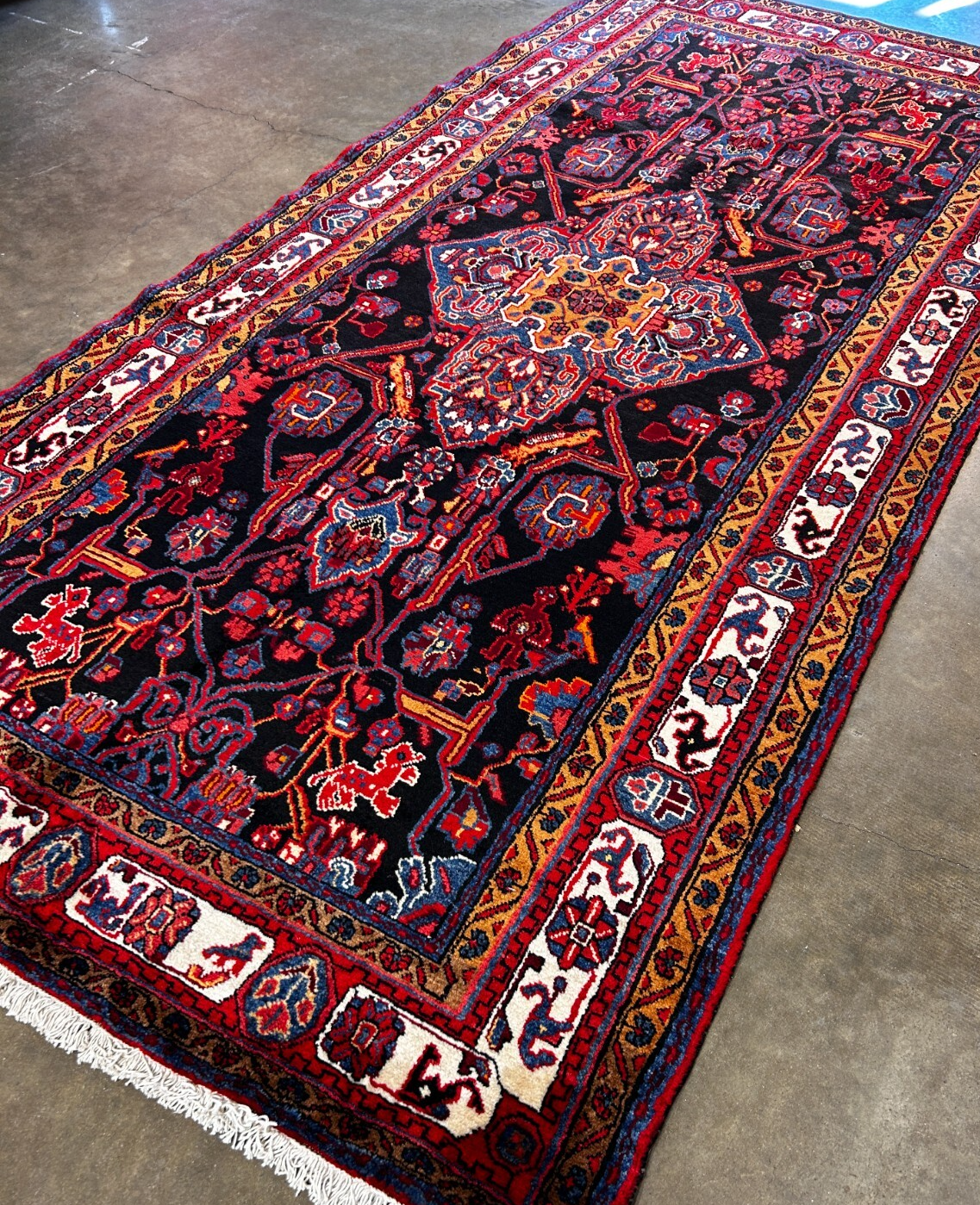 5'0" x 10'3'' Hand-Knotted 100% Lamb Wool Pile Nahavande Area Rug