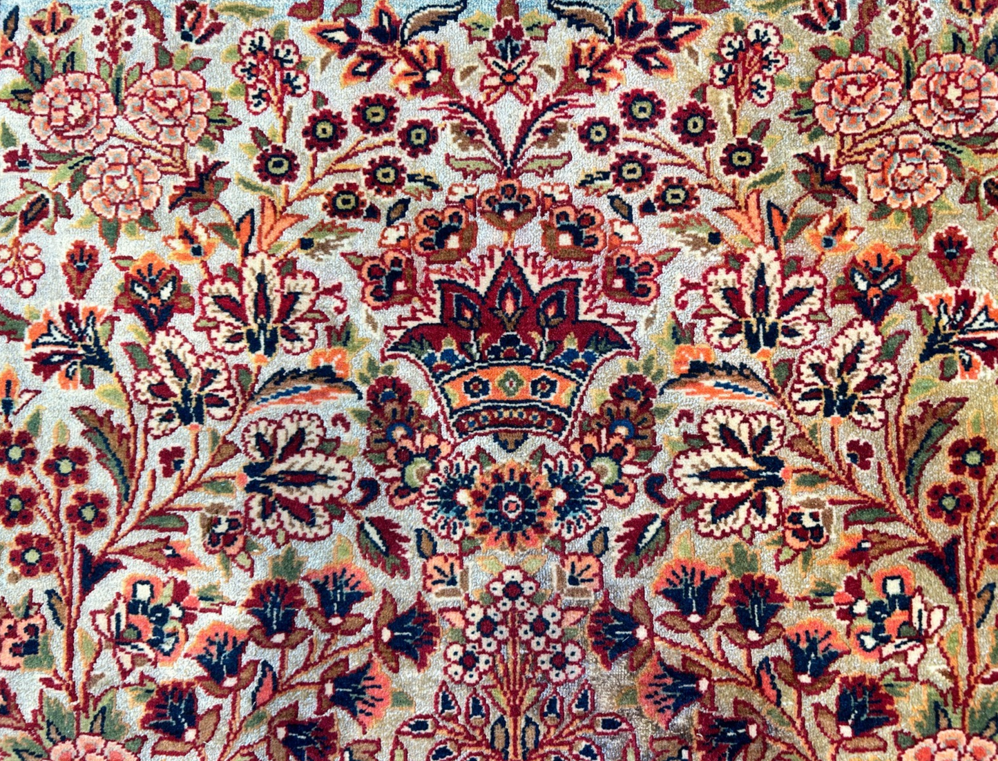 3'3"x5'4" Very Fine Hand-Knotted 100% Wool Pile Persiane Kashane Rug
