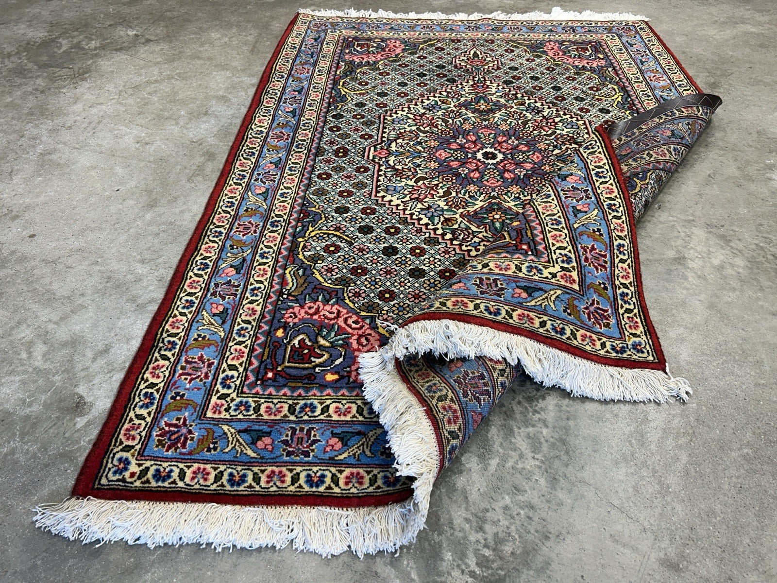 3'5"x5'2" Hand-Knotted 100% Wool Pile Persiane Bakhtiarie Rug